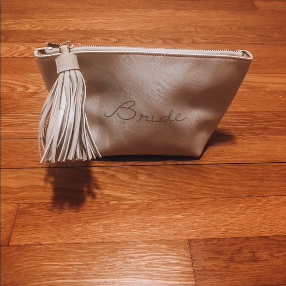 Deux Lux Handbags - Deux Lux bride travel bag - barely used